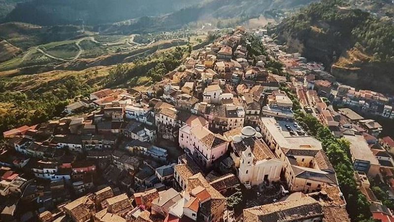 ciro dallalto e1711638588766 93a1e51a - Le Chiese di Cirò: significativa policromia della devozione - 1 Le Chiese di Cirò: significativa policromia della devozione