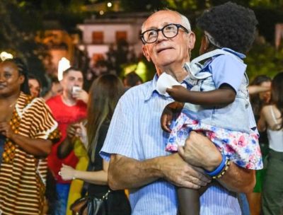 Acquaformosa in un libro, storie di popoli e del “sindaco tempesta”