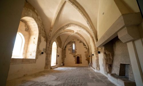 Interni Castello Svevo Cosenza.min 066d8af1 94d3e012 - Il Castello Carafa di Santa Severina - 11 Interni Castello Svevo Cosenza.min 066d8af1 94d3e012 - Meraviglie di Calabria - 10