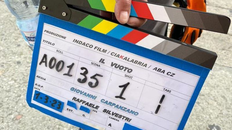 Set Film Il Vuoto e1678883589811 94a81109 - A Tropea la presentazione del lungometraggio “Il vuoto” (VIDEO) - 1 A Tropea la presentazione del lungometraggio “Il vuoto” (VIDEO)
