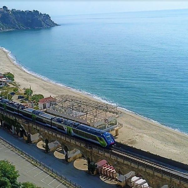 Ferrovie e bellezza, la nuova mappa della mobilità dolce in Calabria?