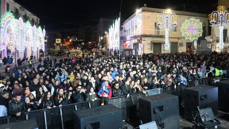 Luci, musica e fede: un tributo corale a San Francesco di Paola