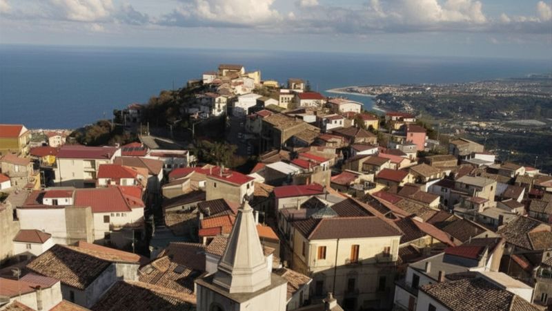 “Ripopola Calabria”, cercasi residenti per i borghi calabresi