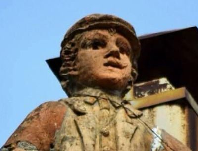 La leggenda della “Statua con il braccio di pietra” a Satriano