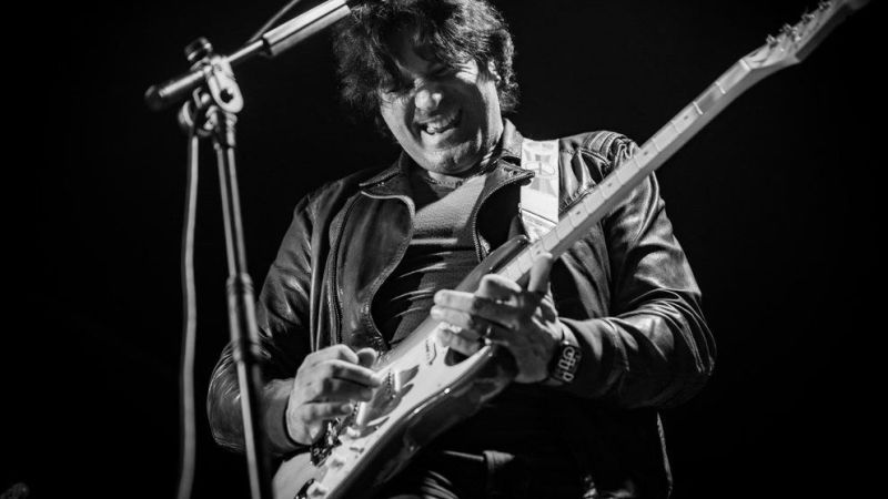 Roberto Bozzo 2 a000467e - "Gente che sa vivere", il nuovo album da solista di Roberto Bozzo - 1 “Gente che sa vivere”, il nuovo album da solista di Roberto Bozzo