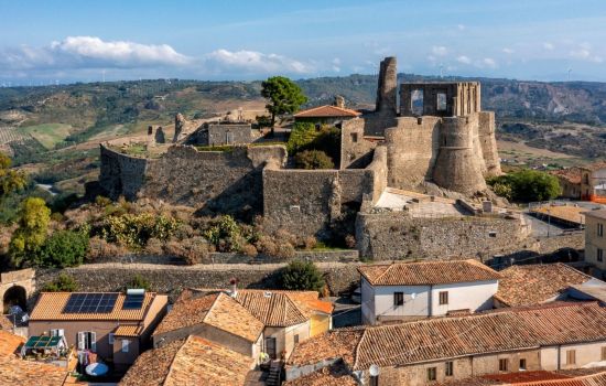 squillace castello cover a220aee2 - Meraviglie di Calabria - 1