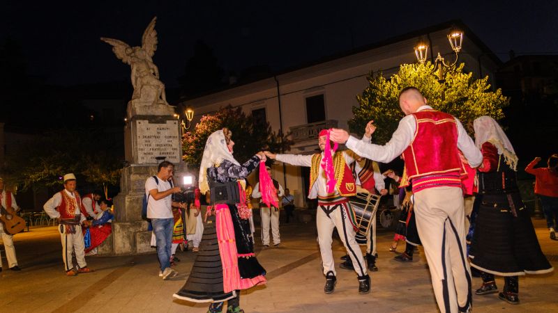 San Demetrio Corone fesival canzone arbereshe 4 a766bf59 - Festival della Canzone Arbëreshë, a San Demetrio musica e tradizione - 1 Festival della Canzone Arbëreshë, a San Demetrio musica e tradizione