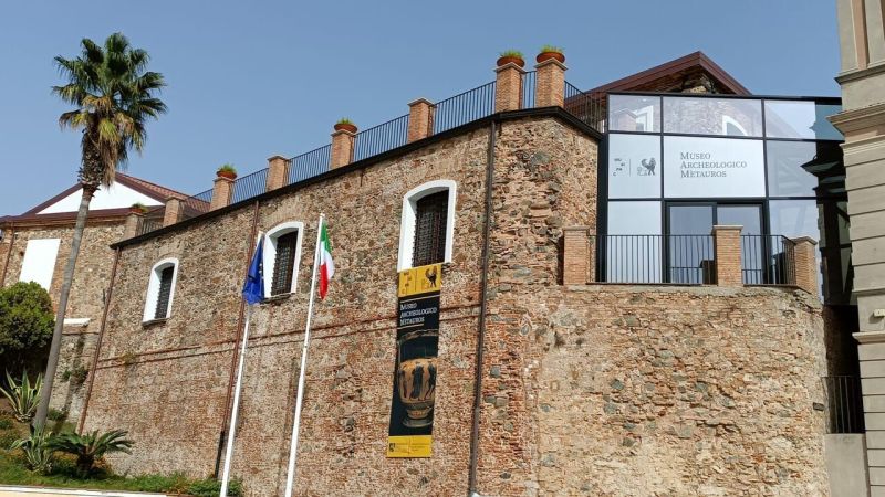 Domenica al Museo, un viaggio in versi all’Archeologico Metauros