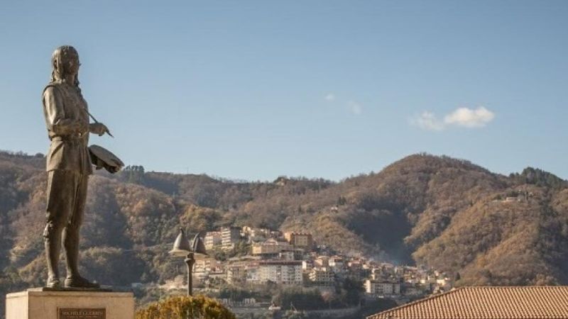 TAVERNA piazza del Popolo con panorama LIB Marco Amelio 0 a8bc2a22 - Caccia ai Tesori Arancioni: Taverna borgo di regione concorrente - 1 Caccia ai Tesori Arancioni: Taverna borgo di regione concorrente