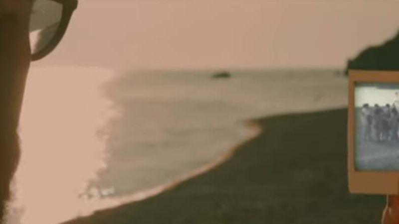 diapositiva due abf8af67 - Fotografia di un dèjà-vu nell'ultimo singolo dei Santa Teresa - 1 Fotografia di un dèjà-vu nell’ultimo singolo dei Santa Teresa
