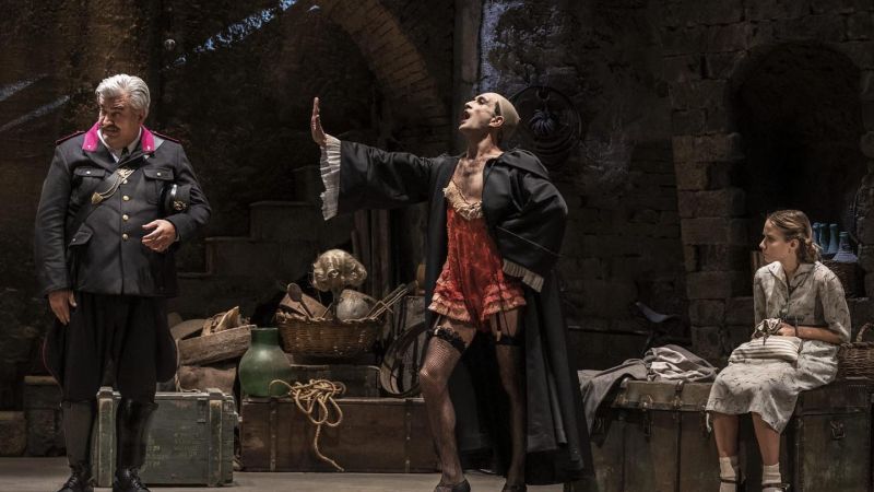teatro Mettici la mano 1 ab0a9124 - Con "Mettici la mano" si apre Crotone...Voglia di Teatro - 1 Con “Mettici la mano” si apre Crotone…Voglia di Teatro