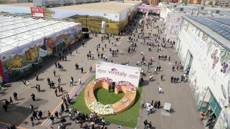 Vinitaly Ennevi 8 b017df26 - Vinitaly, l’Italia e il mondo del vino a Verona dal 2 al 5 aprile - 1 Vinitaly, l’Italia e il mondo del vino a Verona dal 2 al 5 aprile