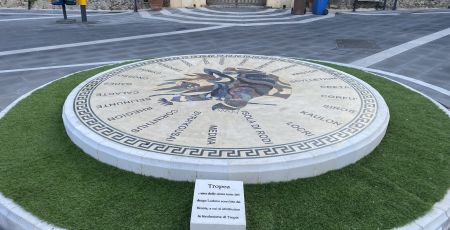 TROPEA PIAZZA CANNONE 1 1 e1685090482746 b3e9e85a - Meraviglie di Calabria - 27