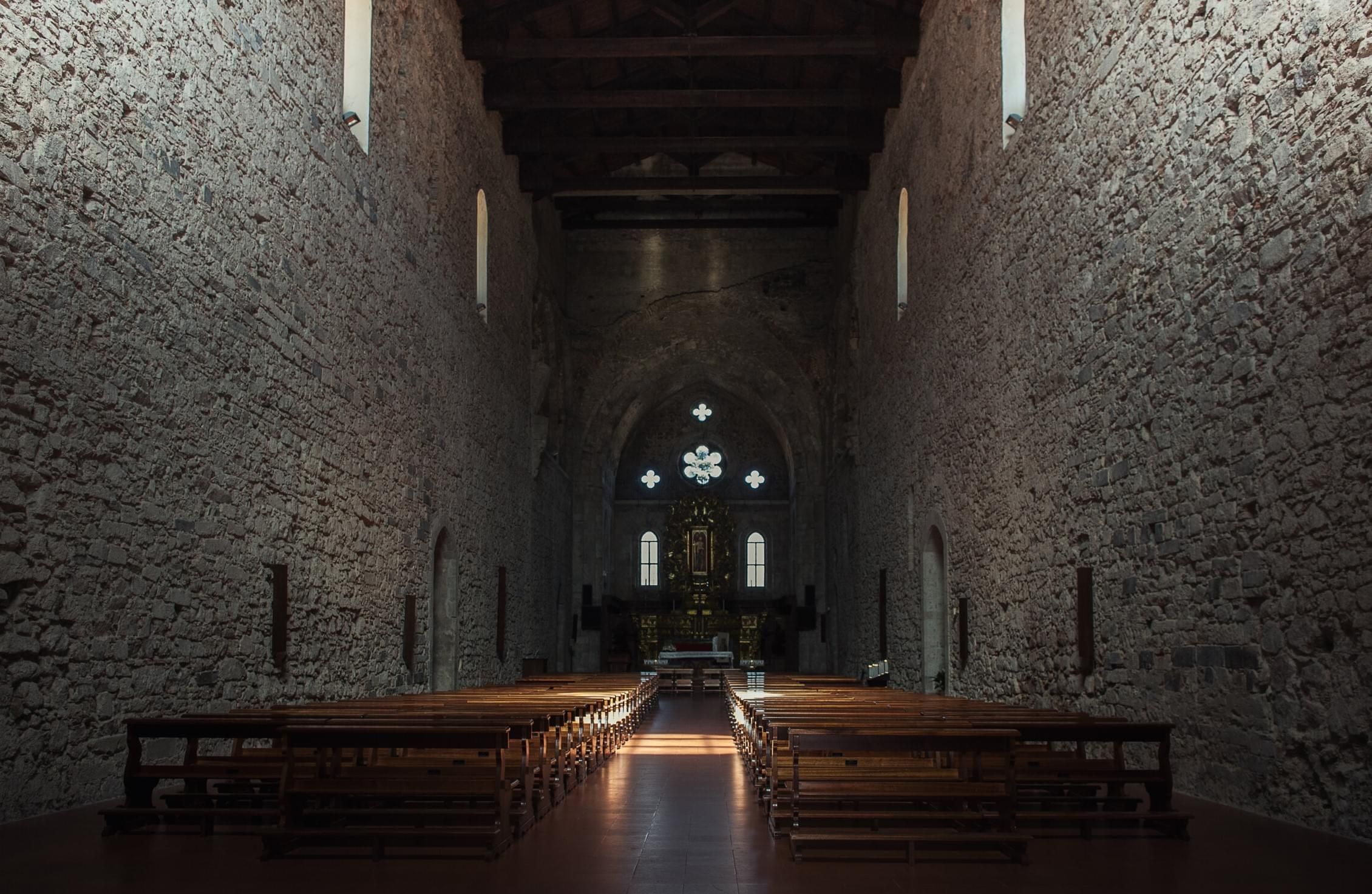 Interni Abbazia Florense San Giovanni in Fiore.min b9b4d5e3 - Meraviglie di Calabria - 21
