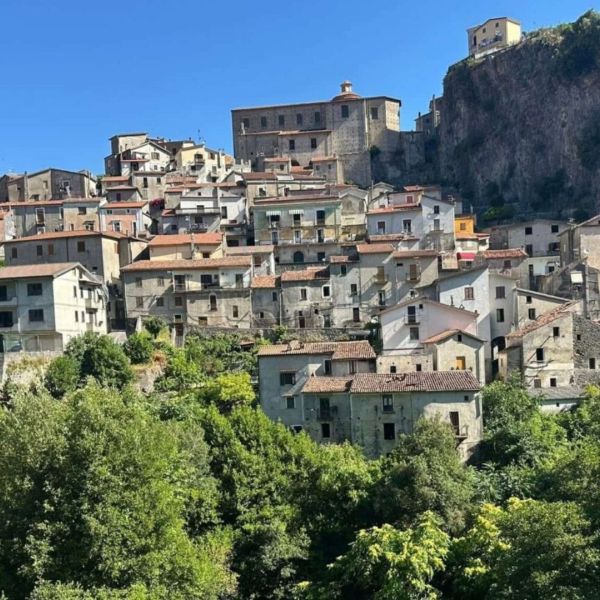 Bandiera Arancione a Papasidero, il Pollino premiato dal Touring Club