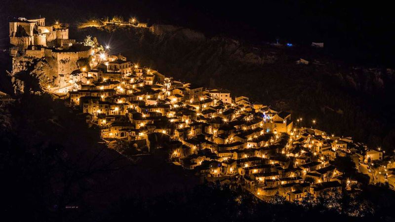 Rocca Imperiale, un borgo incantato