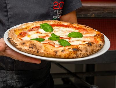 La pizza senza glutine di Luca Tudda nelle mense di UniCal