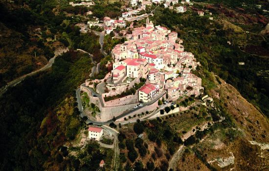 Belmonte Calabro centro storico %C2%A9Nicola Barbuto scaled bf8cd808 - Meraviglie di Calabria - 13