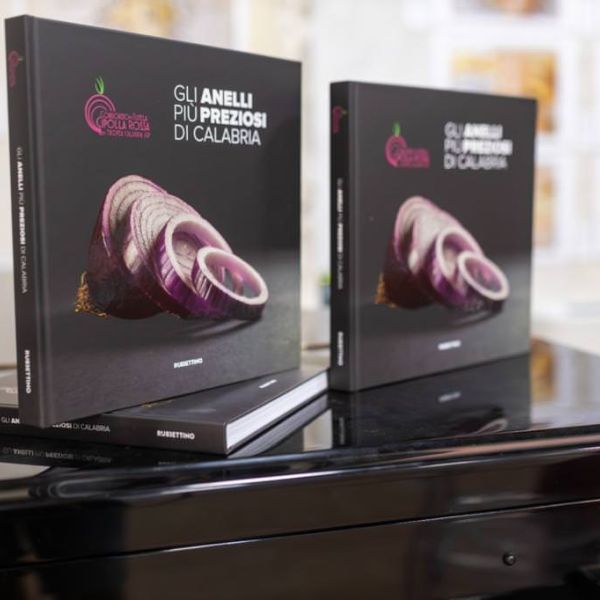 Pagine del Made in Calabria: ecco gli chef che firmano l’IGP della Cipolla Rossa di Tropea