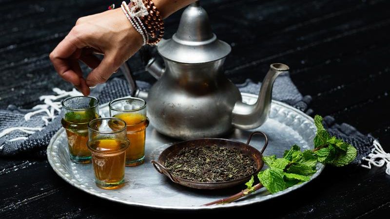 maghrebi mint tea 4755 reg c21be9d9 - San Basile Accoglie i Sapori del Marocco alla "Via dei Supporti, degli Antichi Mestieri e Sapori" - 1 San Basile Accoglie i Sapori del Marocco alla “Via dei Supporti, degli Antichi Mestieri e Sapori”