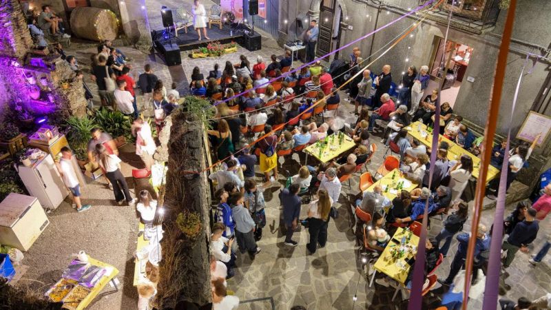 Lagnarsi è un arte? Ce lo dicono gli “spaturnàti” del Festival del Lamento