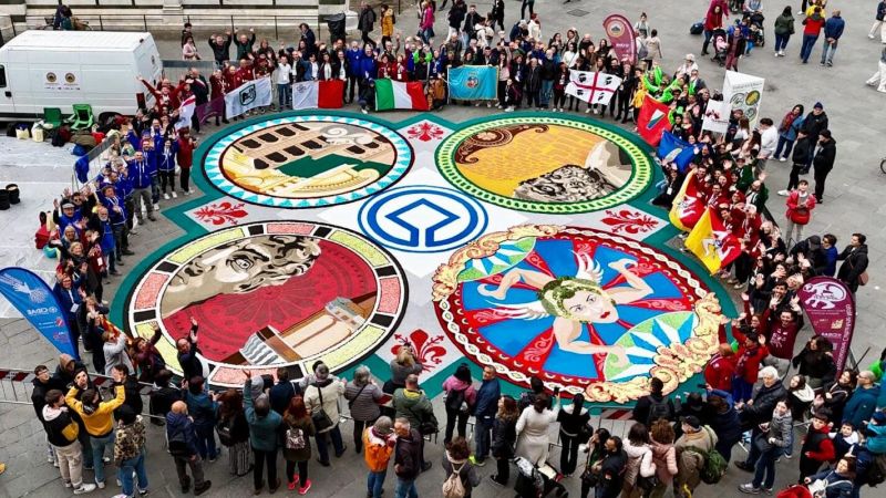 Infiorata di Taurianova a Firenze 4 e1714474466711 c668f97b - Festival delle arti effimere Unesco, l’Infiorata di Taurianova protagonista a Firenze - 1 Festival delle arti effimere Unesco, l’Infiorata di Taurianova protagonista a Firenze