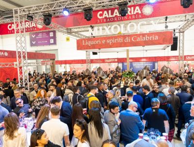 Al Vinitaly 2026 grande spazio a più di cento cantine calabresi