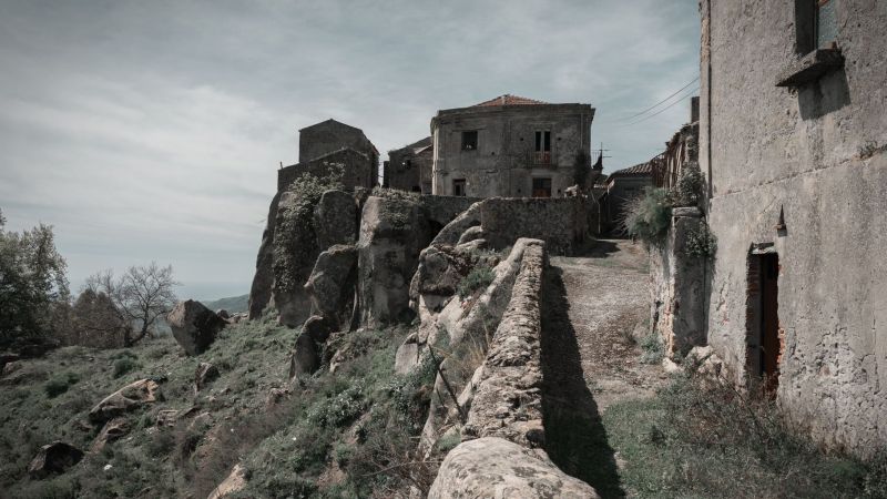 13cf91b8 0a49 4b30 810a 44a2962e3d22 e1715247519162 cca7dddc - Tra abbandono e memoria, a Bovalino il racconto dei borghi calabresi in una mostra fotografica - 1 Tra abbandono e memoria, a Bovalino il racconto dei borghi calabresi in una mostra fotografica