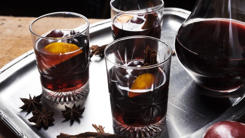 liquore amaro generico freepik con licenza ok scaled cfca9b8b - “AmariAmoci”, a Montalto il primo festival degli amari calabresi - 1 “AmariAmoci”, a Montalto il primo festival degli amari calabresi