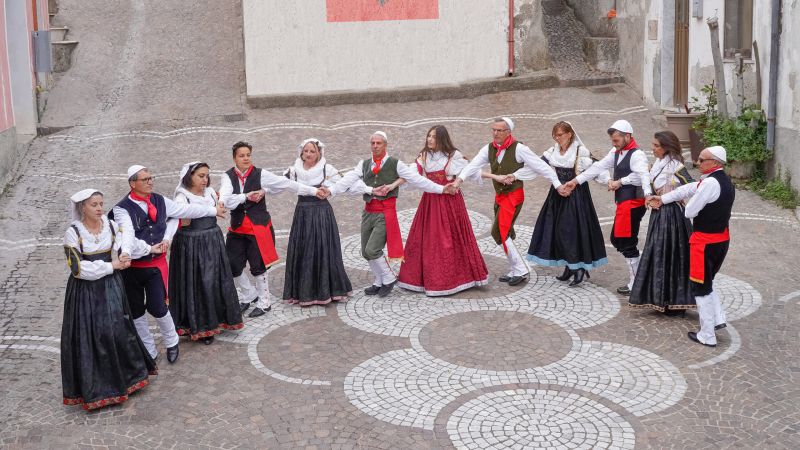 VAGHA scaled d0450bd9 - San Nicola dell'Alto celebra i riti d'Autunno in Arberia - 1 San Nicola dell’Alto celebra i riti d’Autunno in Arberia