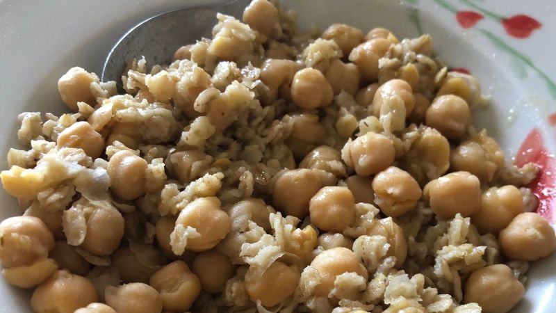 872b3e54 65af 4b20 884a c172573f0f1a e1716817623913 d220f438 - Fiocchi d’avena e ceci, a tavola gusto e delicatezza - LA RICETTA - 1 Fiocchi d’avena e ceci, a tavola gusto e delicatezza – LA RICETTA