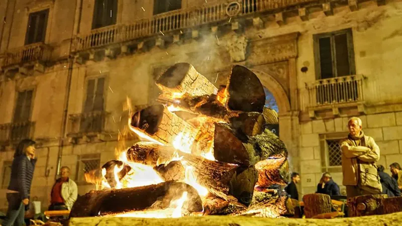 1650729219 1 d4bd414a - I fuochi identitari della città , Corigliano-Rossano è pronta agli eventi - 1 I fuochi identitari della città , Corigliano-Rossano è pronta agli eventi