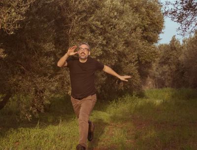 Brunori 4 d72b726a - Home - 12 Dario Brunori, “Il tempo delle noci” da oggi in anteprima su RaiPlay