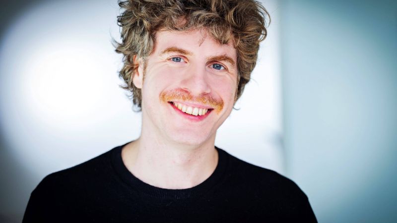 Lodo Guenzi a Polistena con l’opera di Dario Fo e Franca Rame 