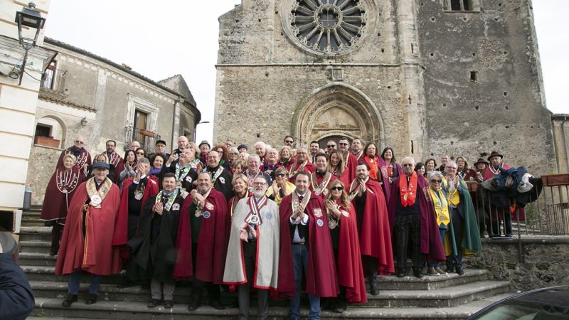 CONFRATERNITA ZAFARANICRUSCHIPOLLINO 1 dca40add - Altomonte, nasce la Confraternita degli Zafarani Cruschi del Pollino - 1 Altomonte, nasce la Confraternita degli Zafarani Cruschi del Pollino