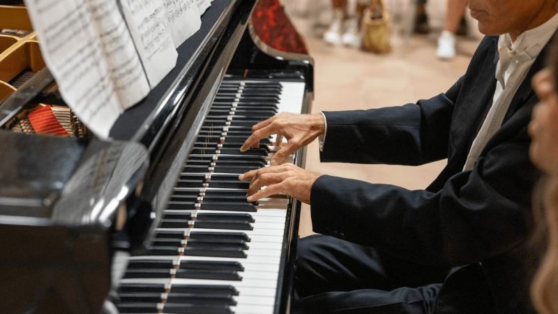 Pianoforte armonie della magna graecia 25 dc5f0899 - Tropea, due grandi serate musicali per 'Armonie della Magna Graecia' - 1 Tropea, due grandi serate musicali per ‘Armonie della Magna Graecia’