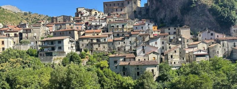 Bandiera Arancione a Papasidero, il Pollino premiato dal Touring Club