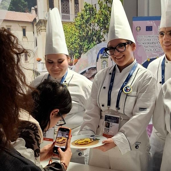 Il raviolo Calabria vince il Mestolo d’Oro al Fuori Festival di Sanremo