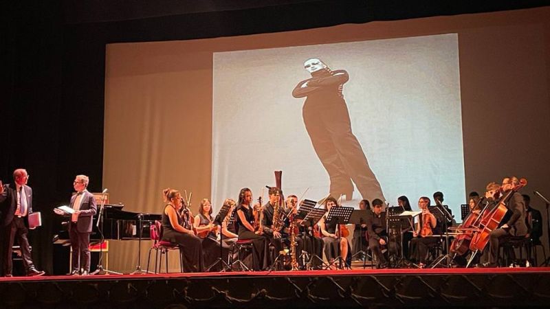 orchestra copertina e907a603 - Se Mina canta Mina: l'omaggio in chiave lirica al Rendano di Cosenza - 1 Se Mina canta Mina: l’omaggio in chiave lirica al Rendano di Cosenza