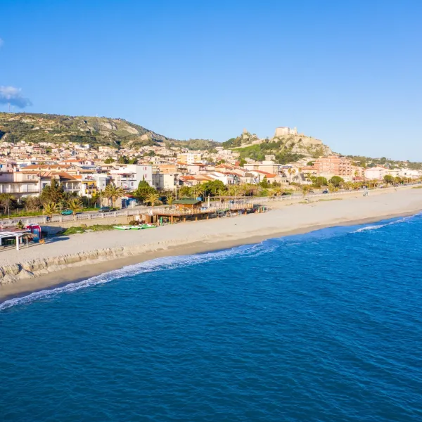 Roccella Jonica, un approdo da Bandiera Blu