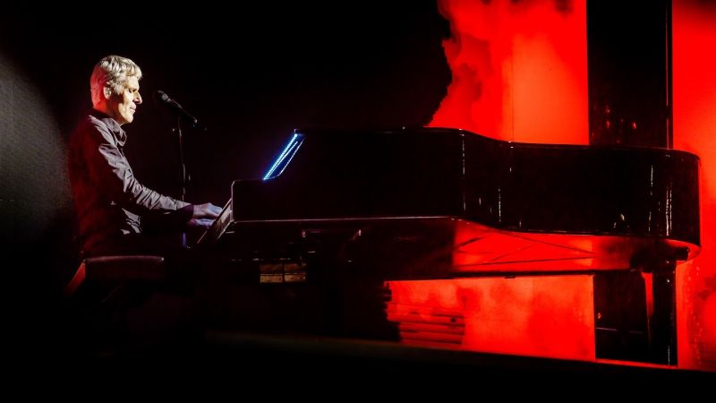 Claudio Baglioni 2 ec13be9f - "Piano di volo -Â soloTris", Claudio Baglioni torna in Calabria - 1 “Piano di volo –Â soloTris”, Claudio Baglioni torna in Calabria