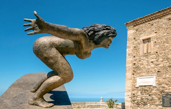 fiumefreddo statua ece26718 - Meraviglie di Calabria - 5