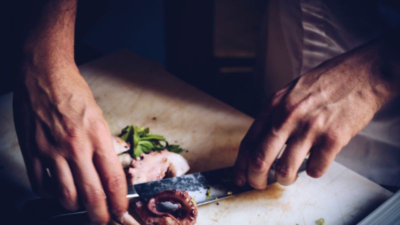 Chef f4bfec53 - Identità reggine, menù che sanno di tradizione e futuro - 1 Identità reggine, menù che sanno di tradizione e futuro
