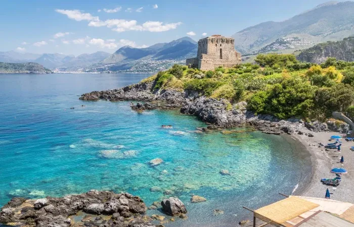 Visita la Riviera dei Cedri