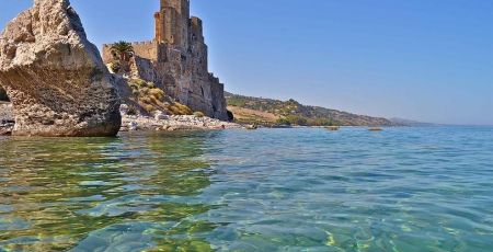 Roseto Capo Spulico Castello Federiciano.min 844ee4d2 f46435e7 - Meraviglie di Calabria - 3