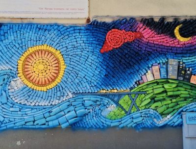 Canterland, a Catanzaro Lido il murales realizzato con lattine e materiali di scarto – FOTO