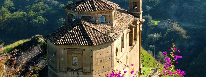 Cammino Basiliano tappa47 badolato guardavalle chiesa dell immacolata f7ded470 - Home - 10 Vanity Fair traccia la mappa dei sei borghi calabresi che non vogliono essere dimenticati