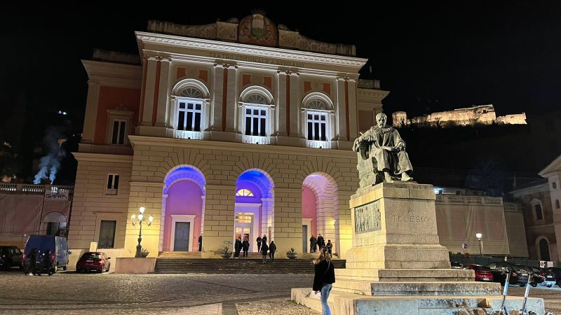 Teatro Rendano 5 fc68f6b9 - Teatro, al Rendano 'Magnifica Presenza' e 'Il Piccolo Principe' - 1 Teatro, al Rendano ‘Magnifica Presenza’ e ‘Il Piccolo Principe’