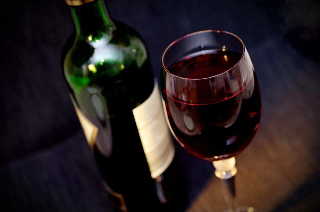 wine 541922 1280 - A San Giovanni in Fiore, tra sorsi di buon novello e uno sguardo al Salone Nazionale del Vino - 5 wine 541922 1280 - Meraviglie di Calabria - 4