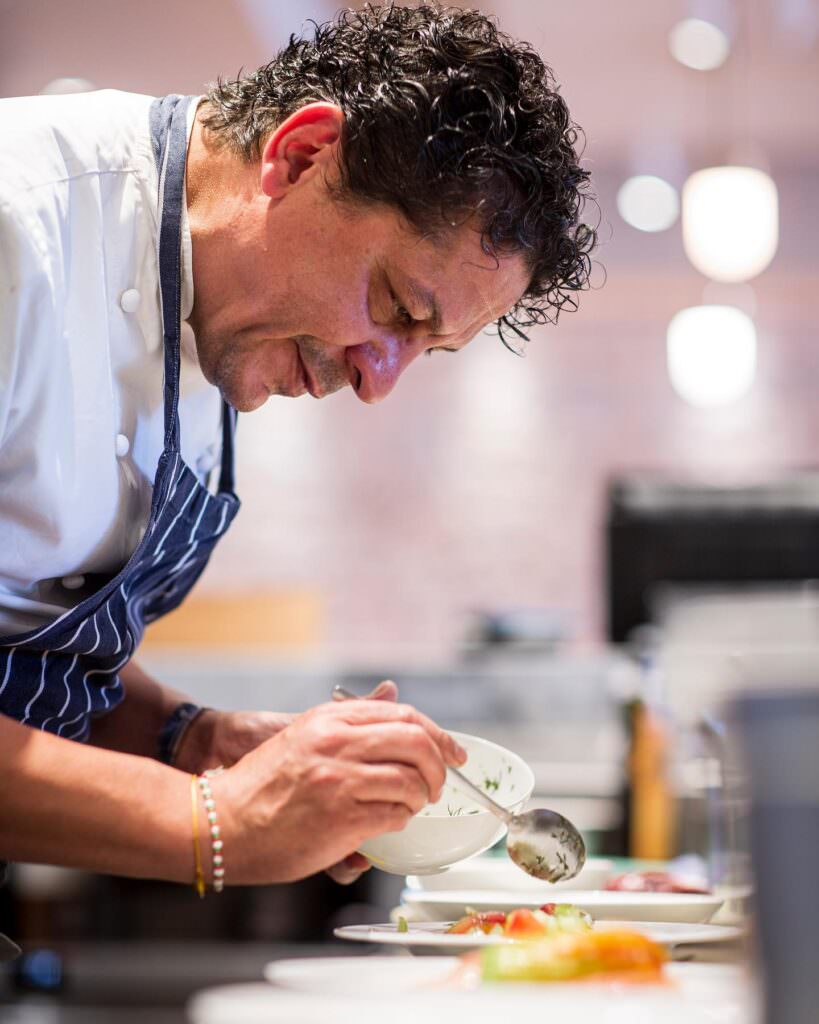 271161658 3199038267000265 2391767717761095884 n - Francesco Mazzei,"The Calabrian Chef": «Inglesi pazzi per la 'nduja» - 5 271161658 3199038267000265 2391767717761095884 n - Meraviglie di Calabria - 4